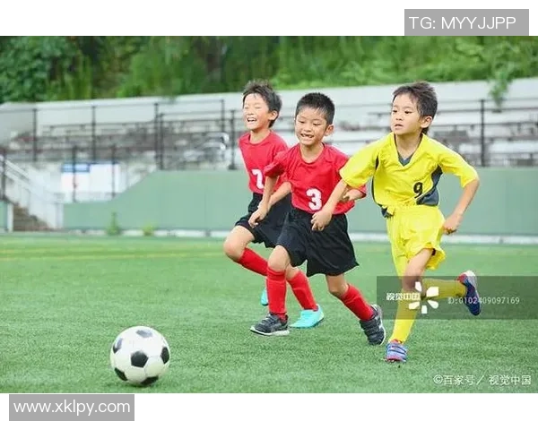 杭州足球队与西安足球队耐力较量赛后深度分析与反思